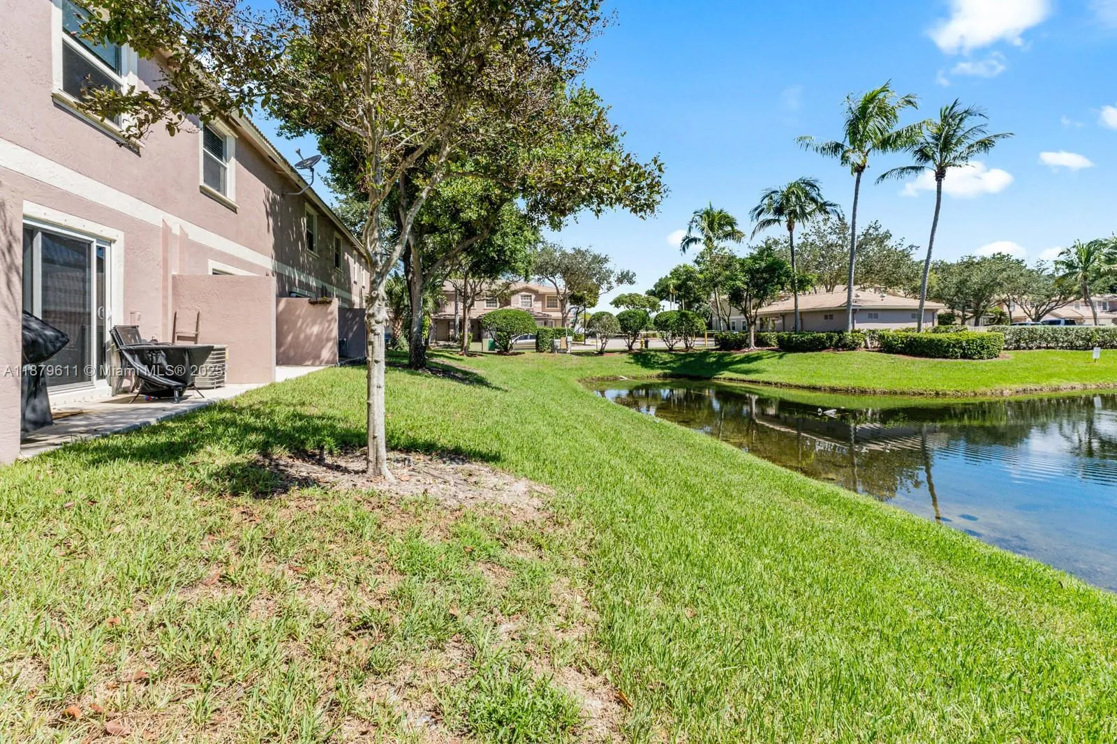 8532 W Southgate Shores Cir