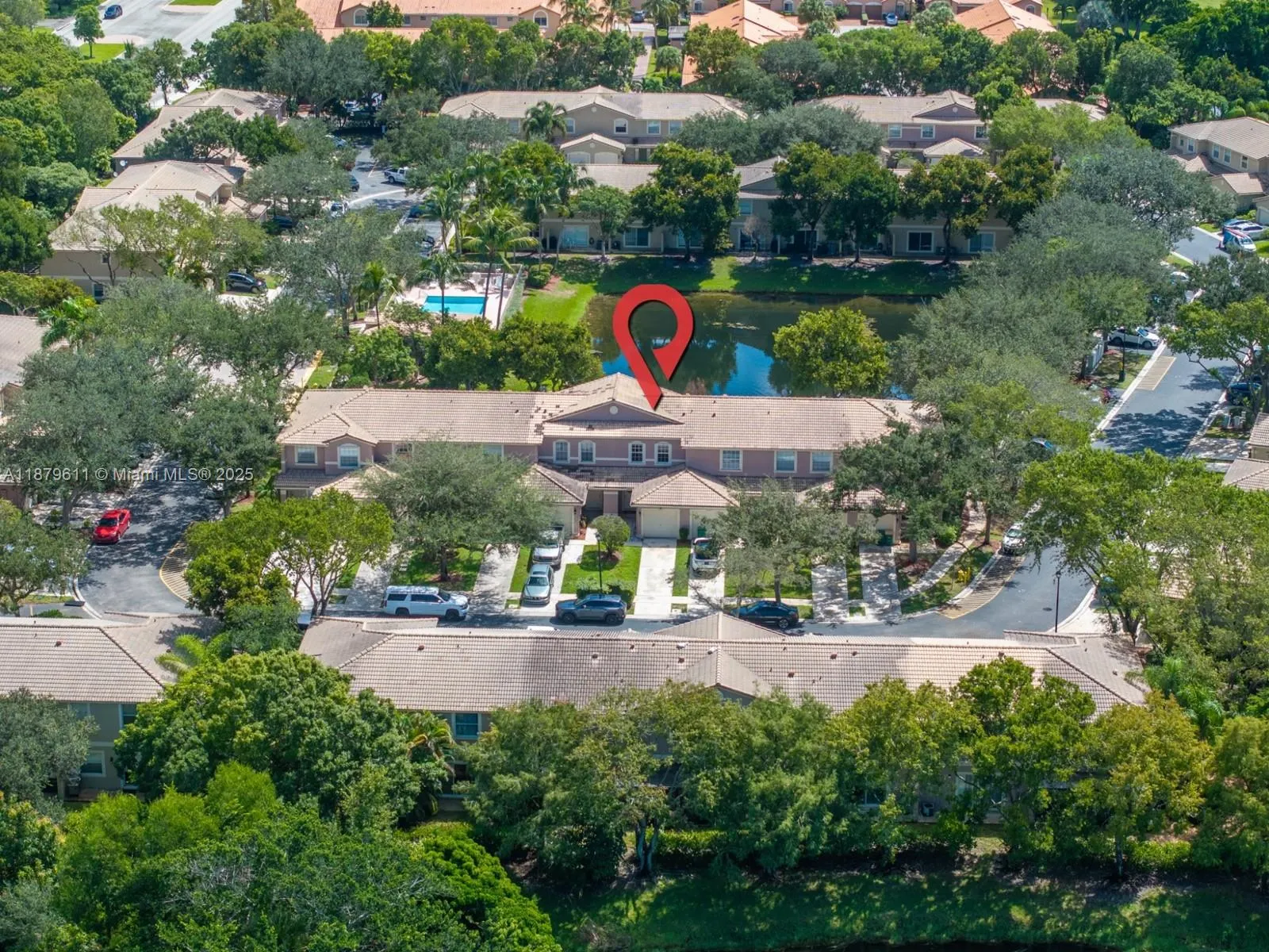 8532 W Southgate Shores Cir