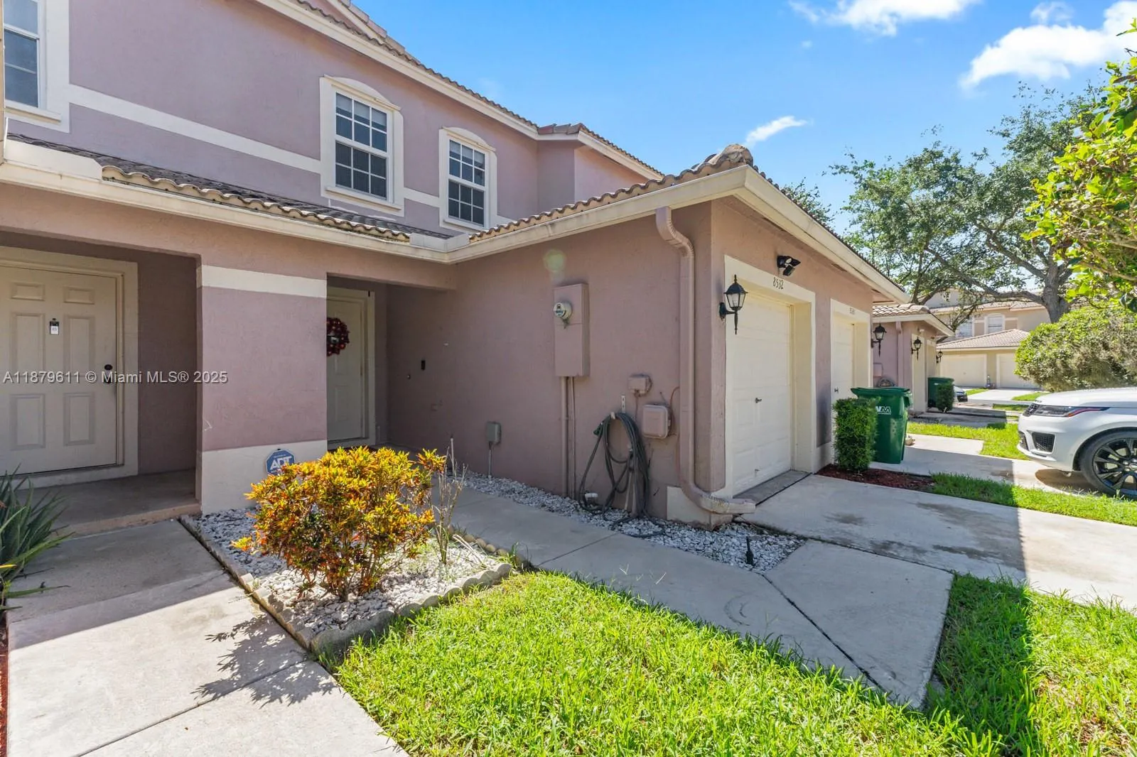 8532 W Southgate Shores Cir