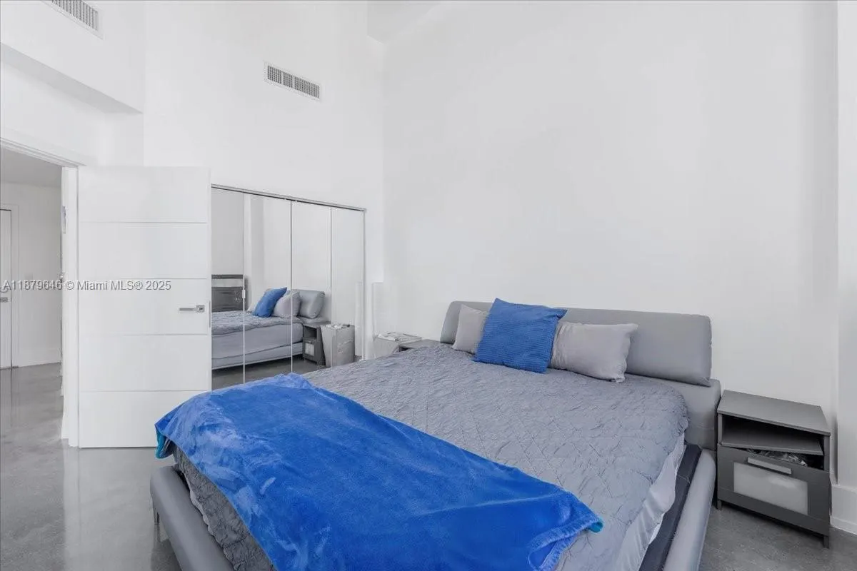 133 NE 2nd Ave, #3601