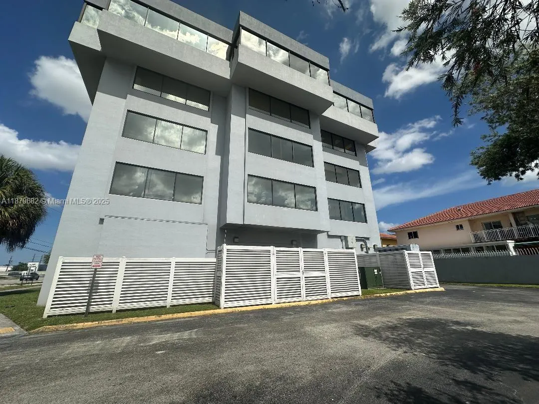 2100 W 76th St, #309