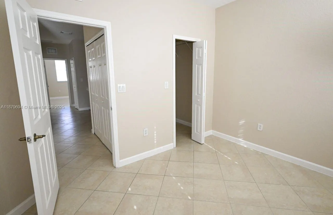 8134 NW 107th Path