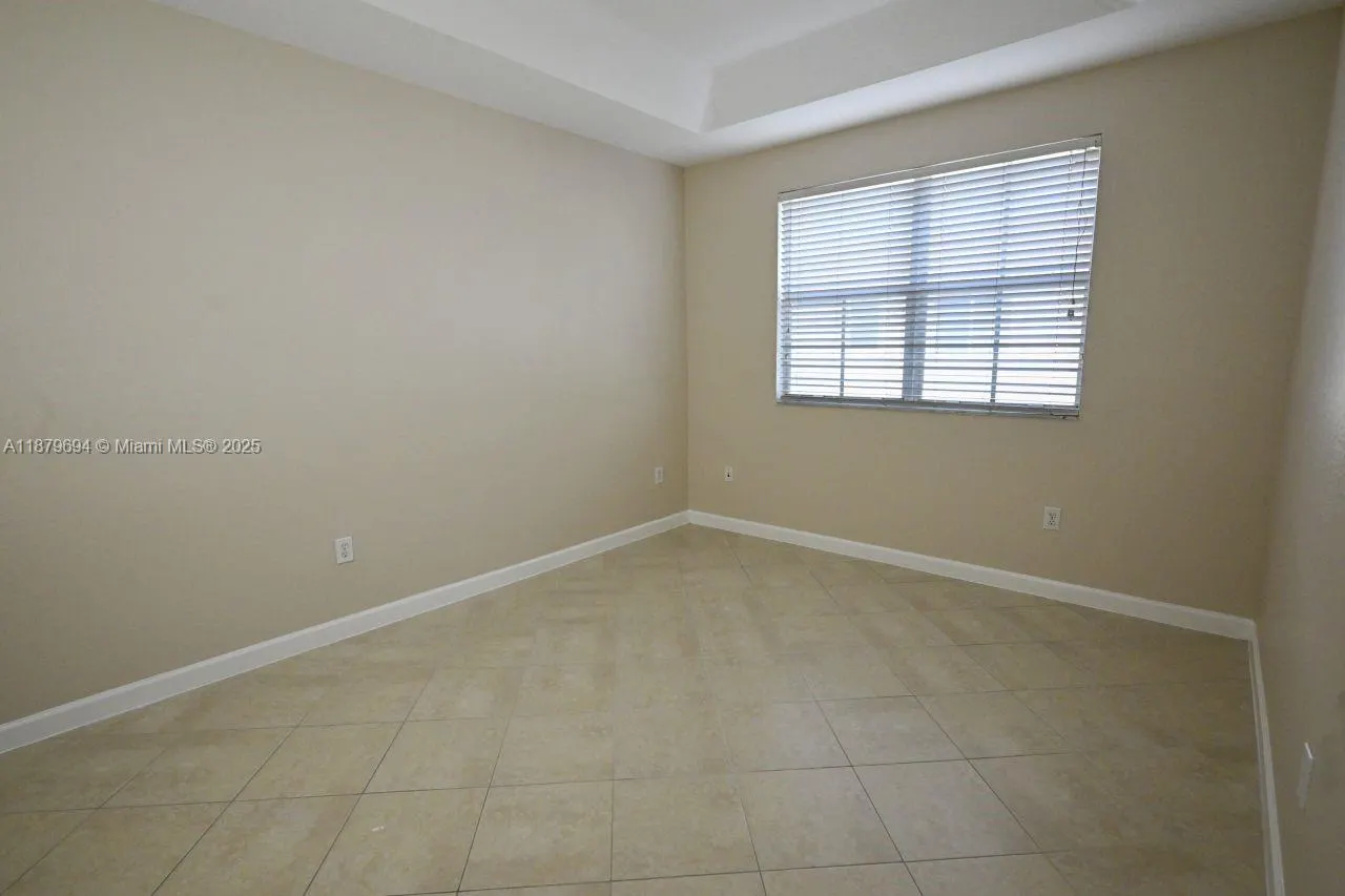 8134 NW 107th Path