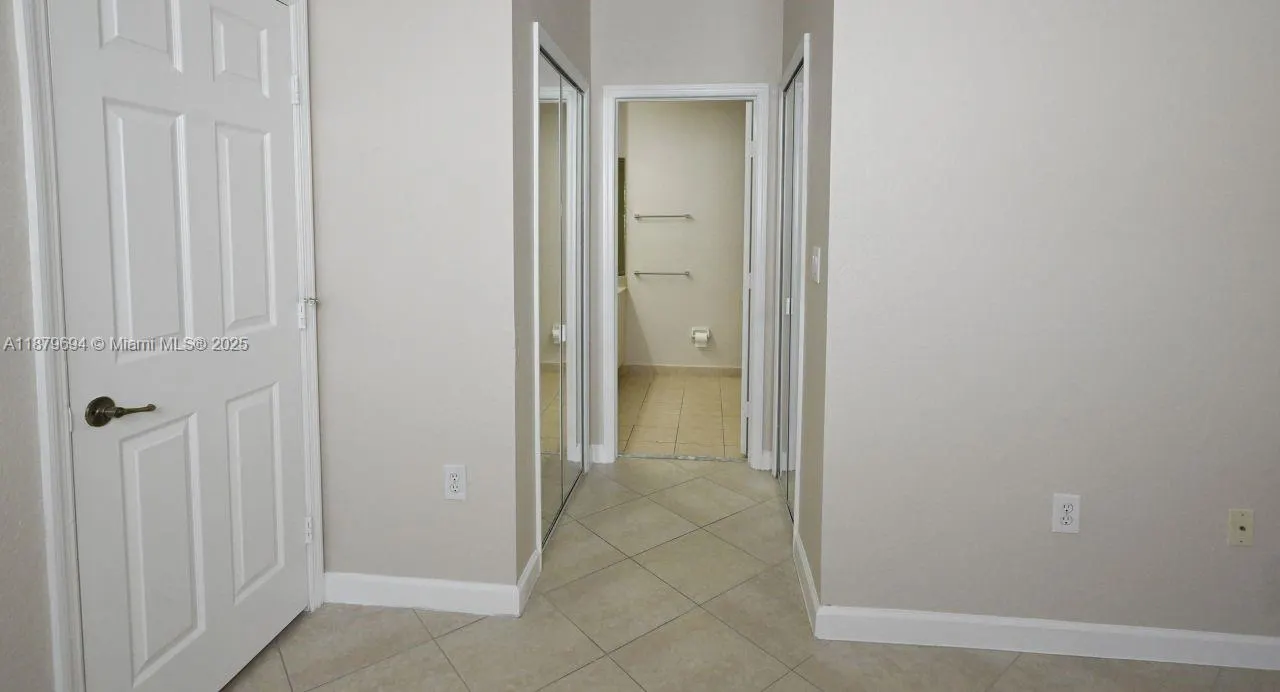 8134 NW 107th Path