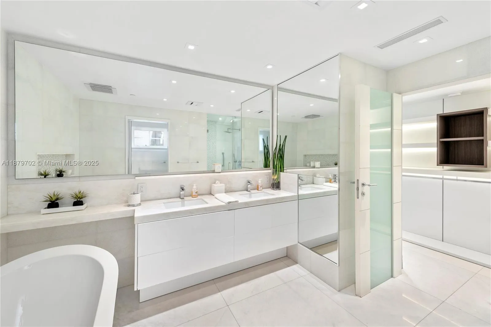 15512 Fisher Island Dr, #15512