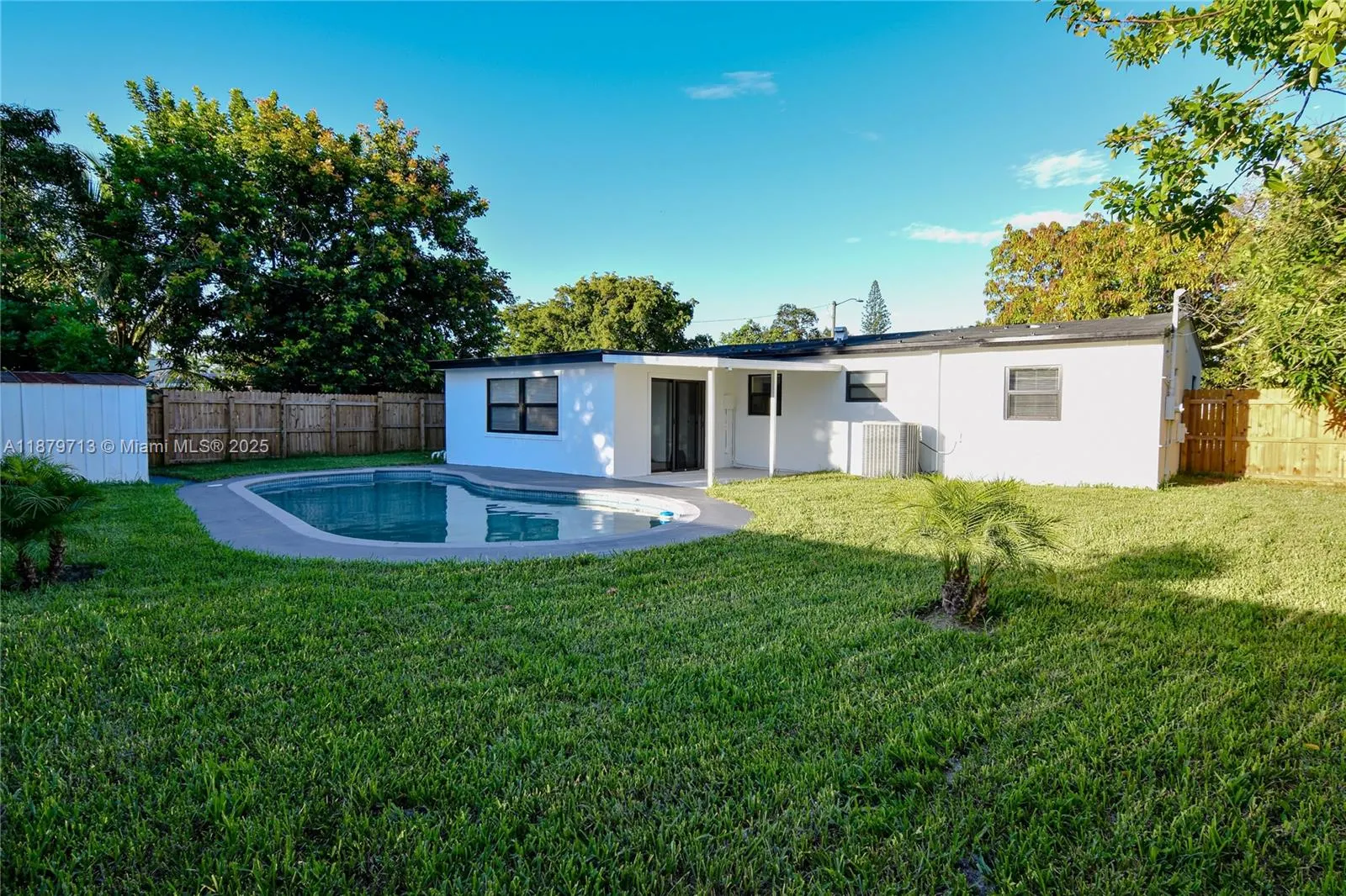 413 SW 22nd Ter