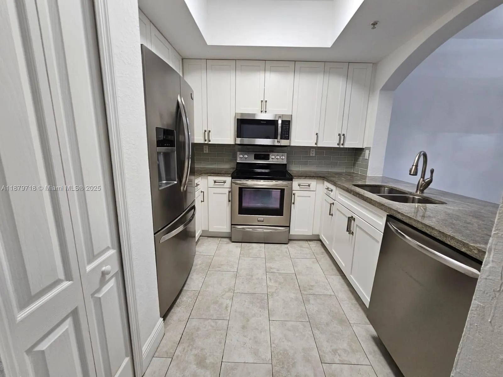 8826 W Flagler St, #217
