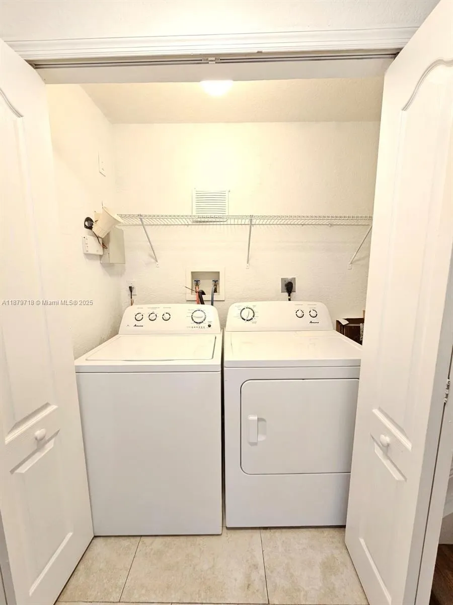 8826 W Flagler St, #217