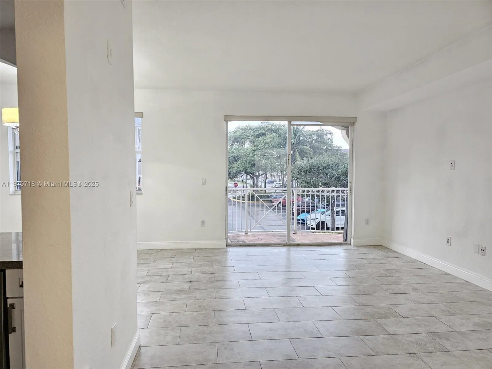 8826 W Flagler St, #217