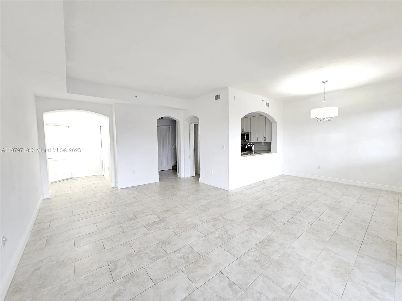 8826 W Flagler St, #217