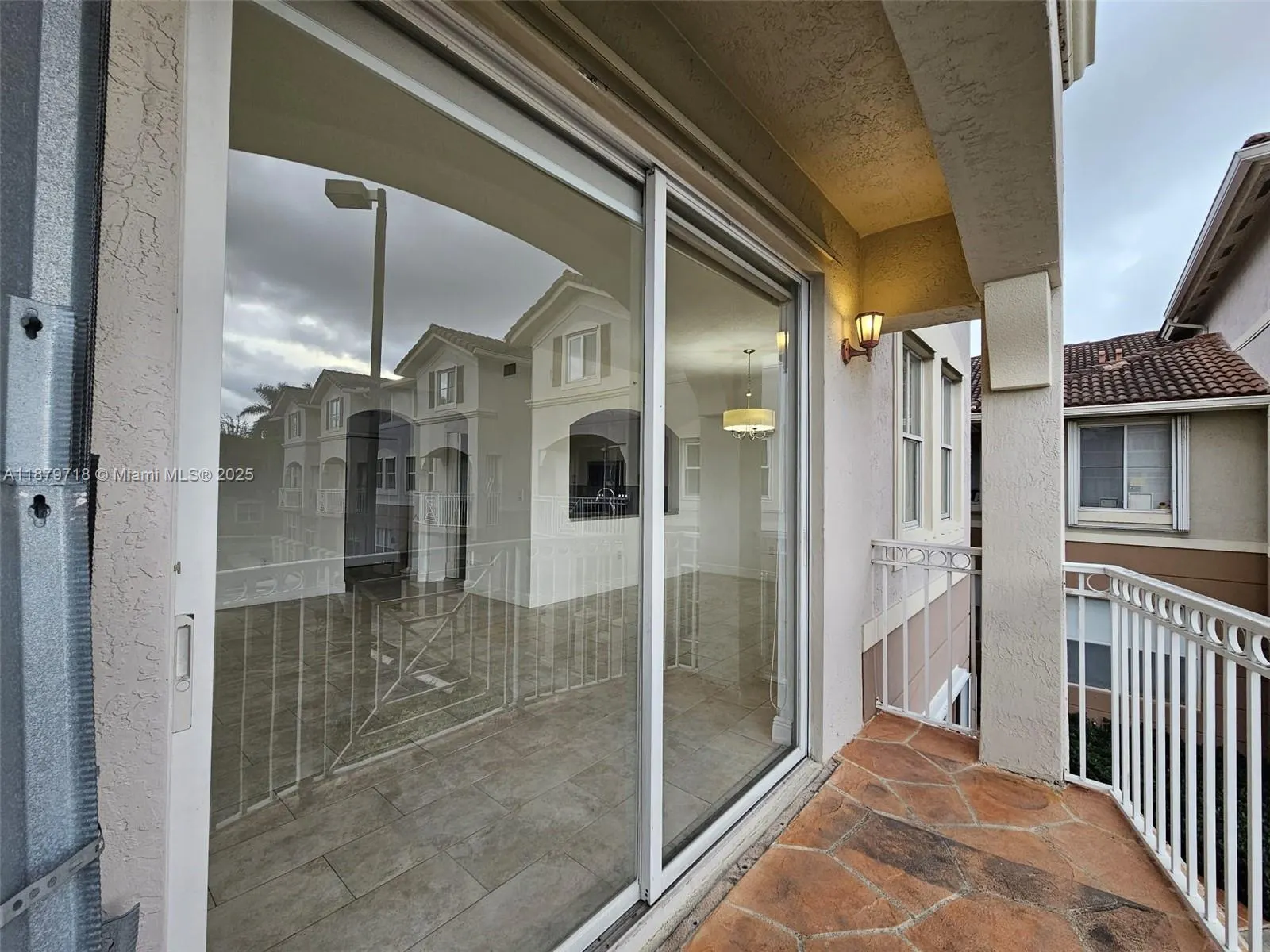 8826 W Flagler St, #217