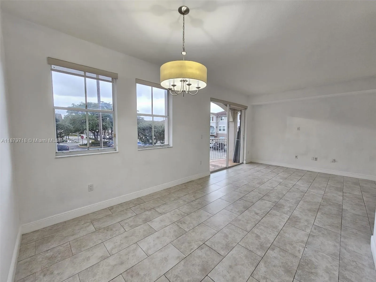 8826 W Flagler St, #217
