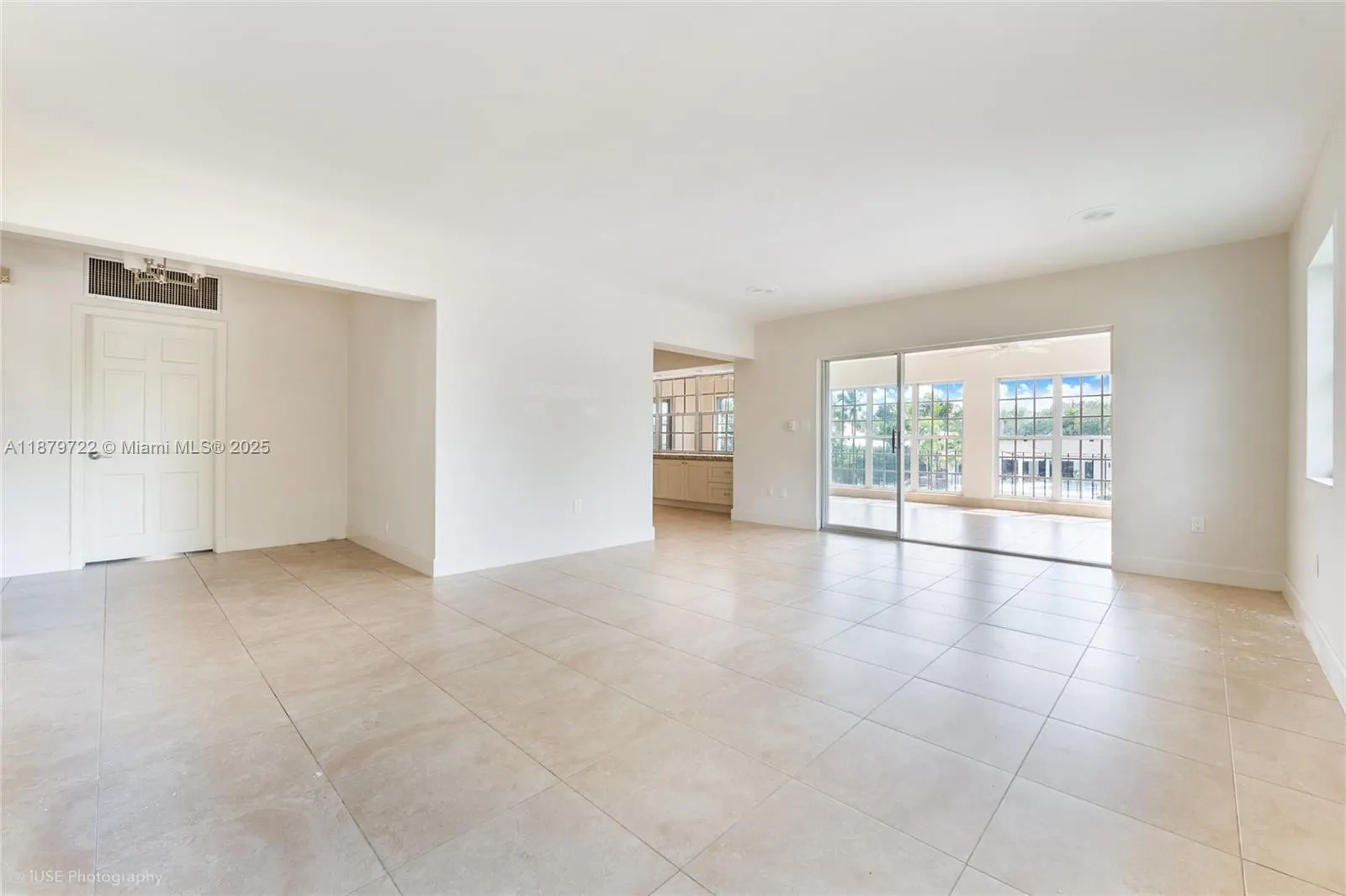 1265 S Alhambra Cir