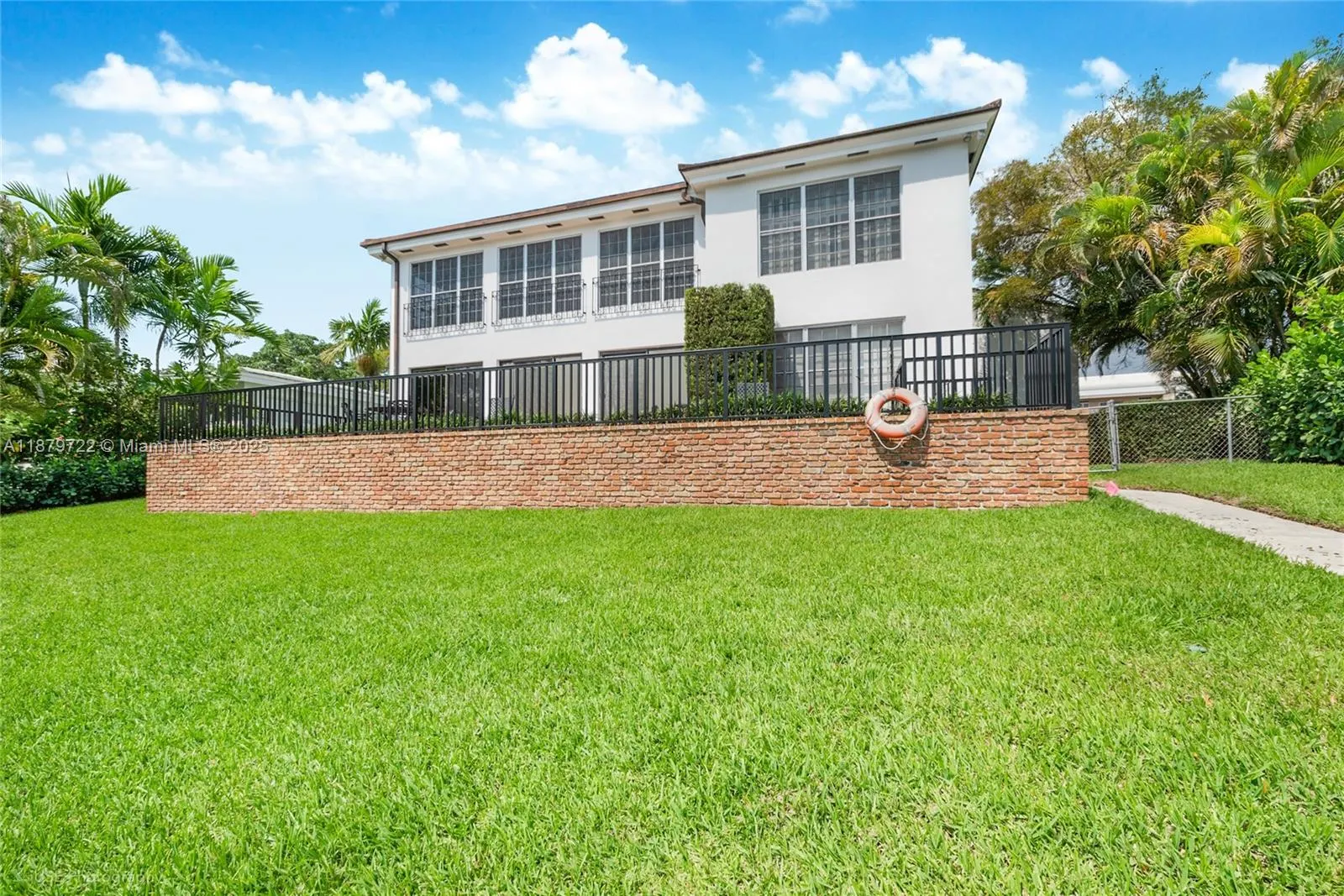 1265 S Alhambra Cir
