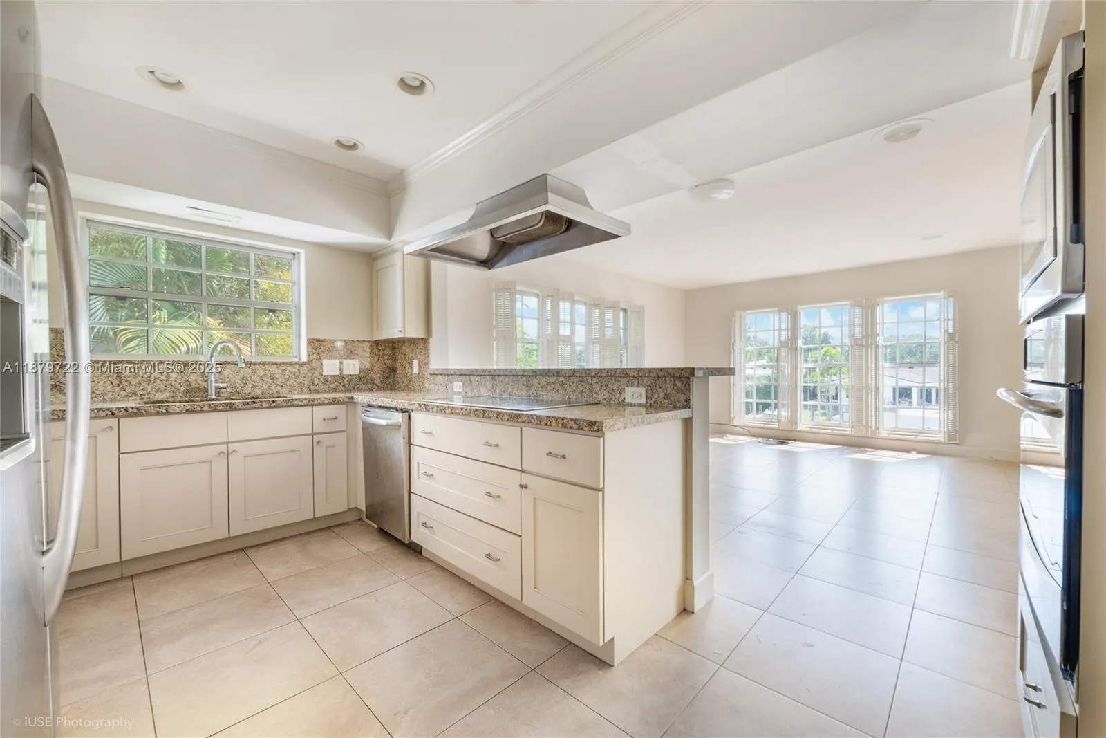 1265 S Alhambra Cir