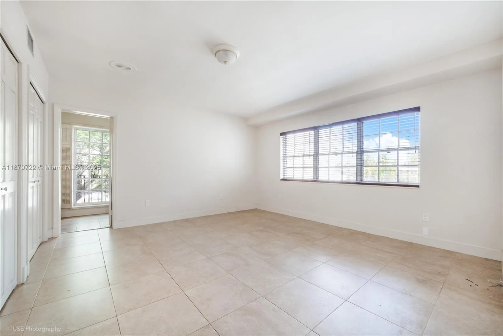 1265 S Alhambra Cir