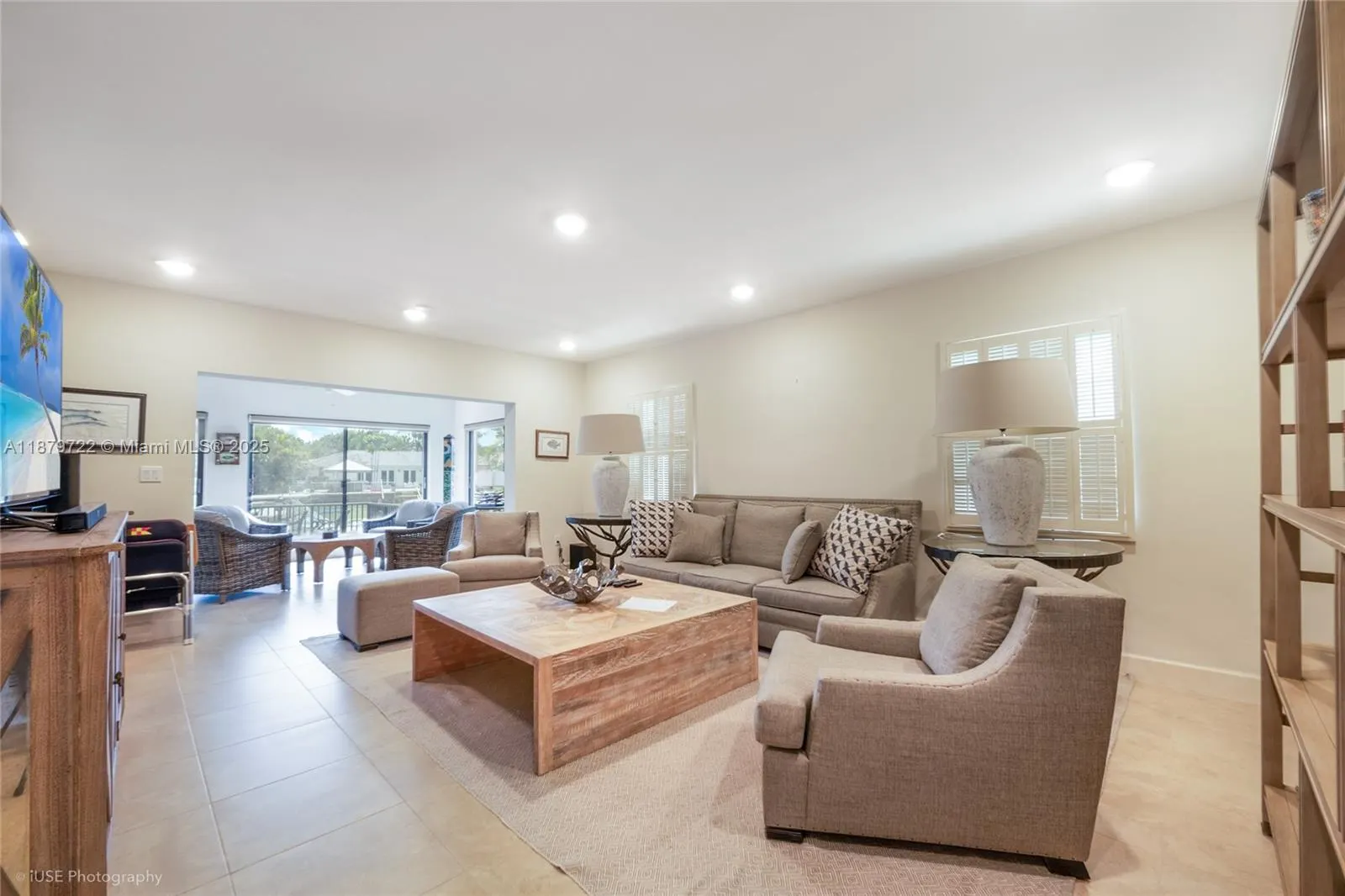 1265 S Alhambra Cir