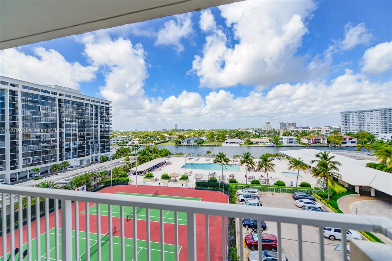 1985 S Ocean Dr, #6F