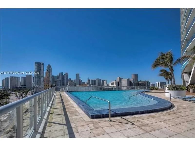 888 Biscayne Blvd, #3703