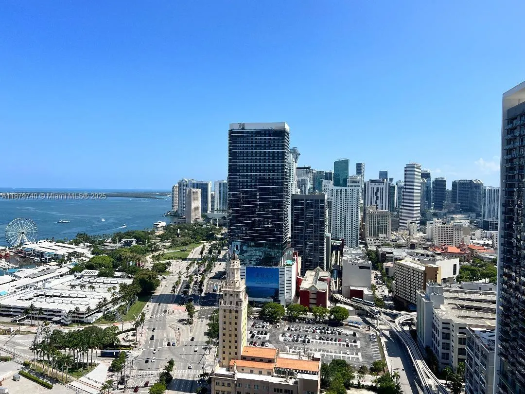 888 Biscayne Blvd, #3703