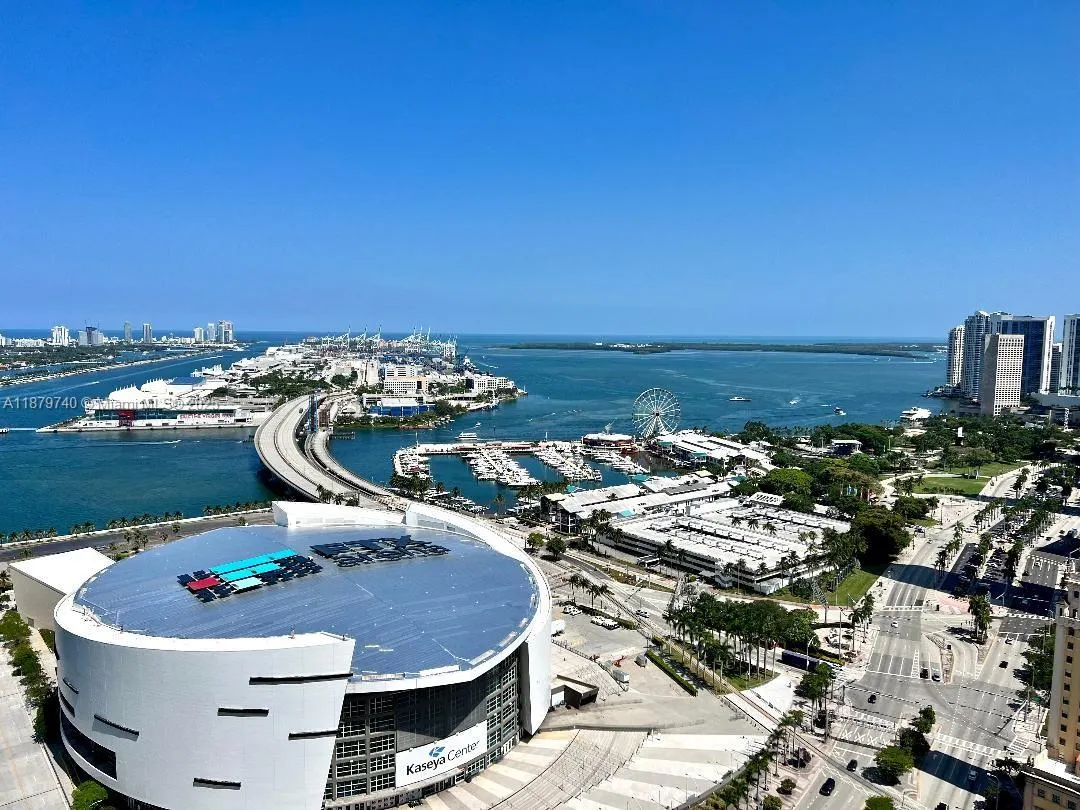 888 Biscayne Blvd, #3703