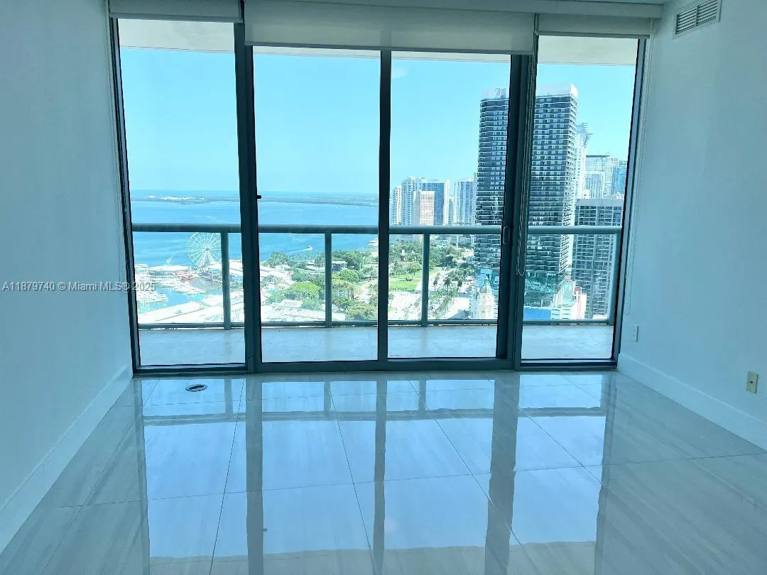 888 Biscayne Blvd, #3703