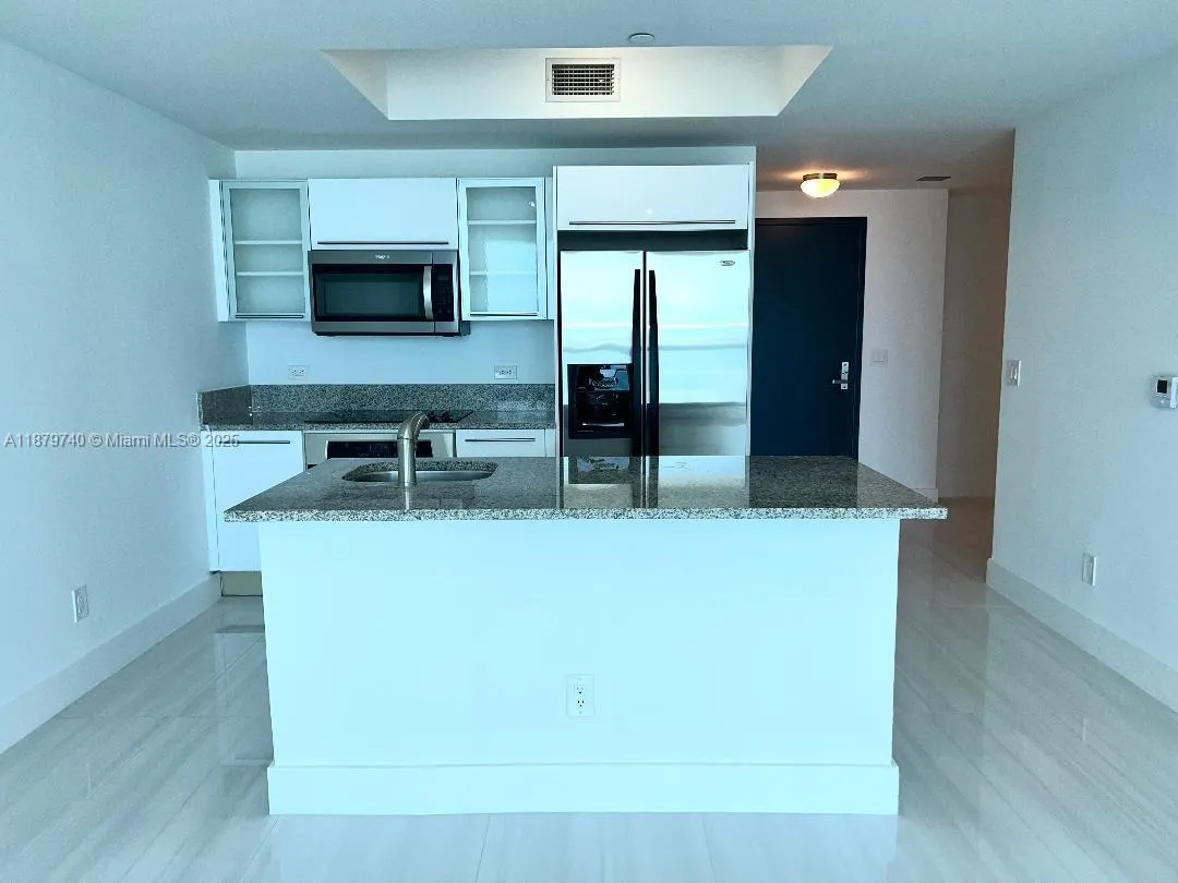 888 Biscayne Blvd, #3703