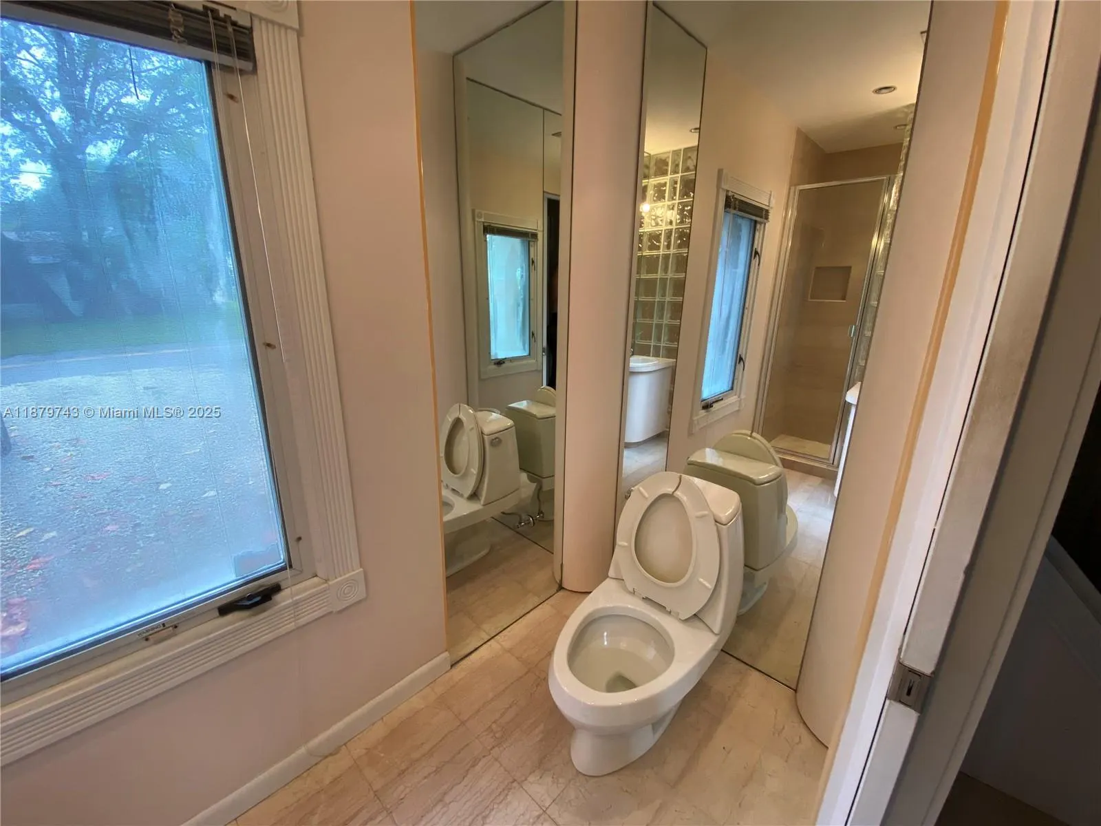 22 SE 11th St, #22