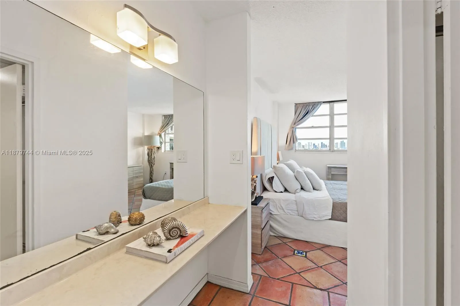 800 West Ave, #831