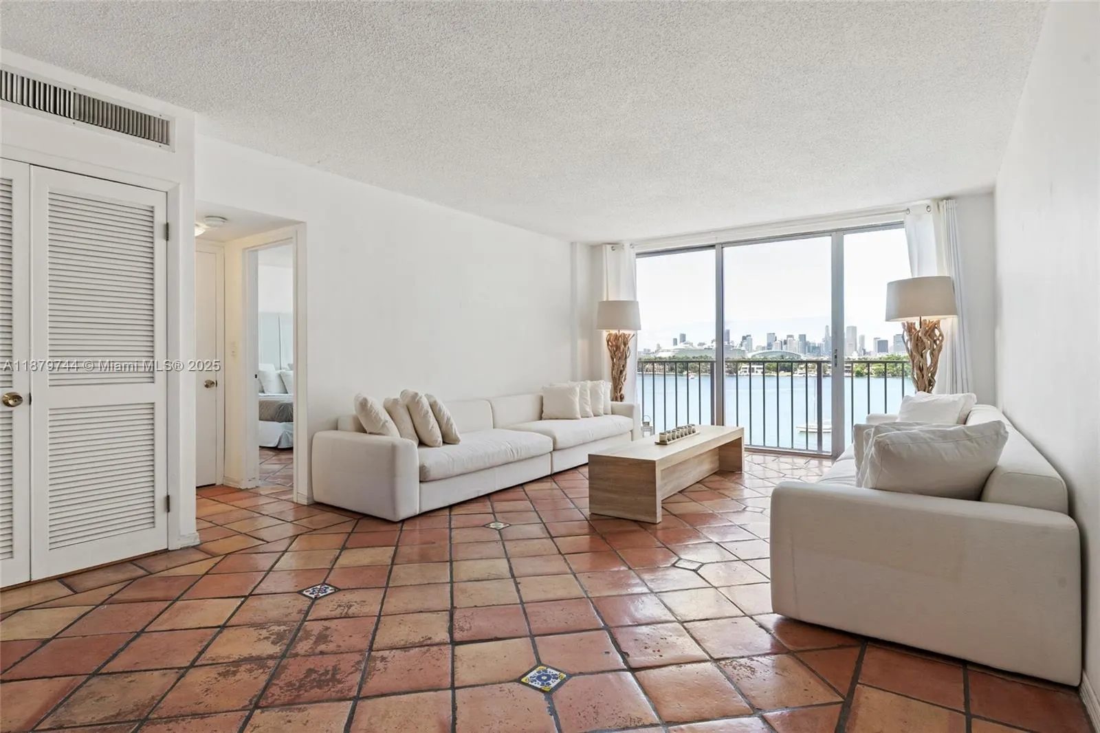 800 West Ave, #831