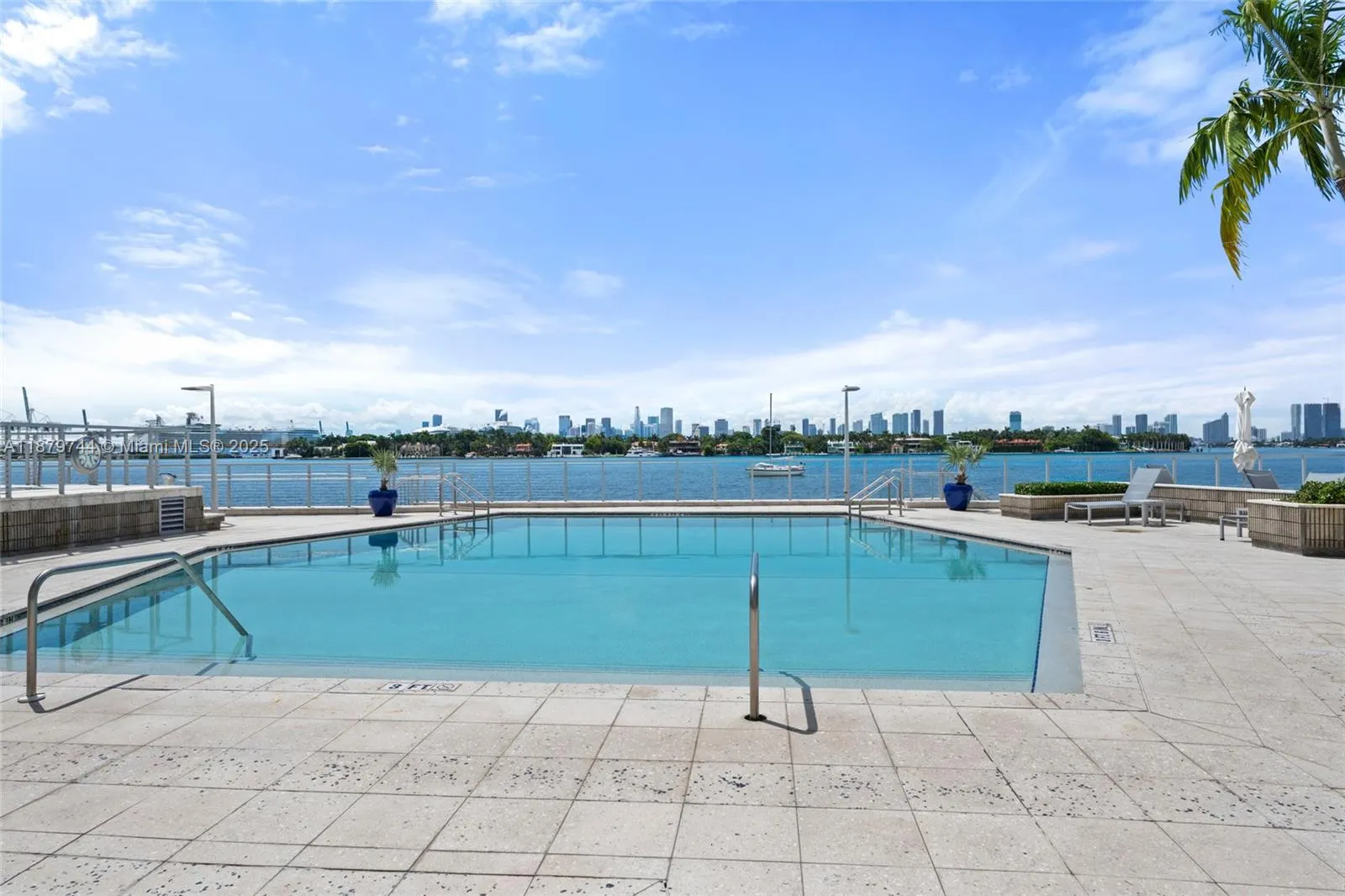 800 West Ave, #831