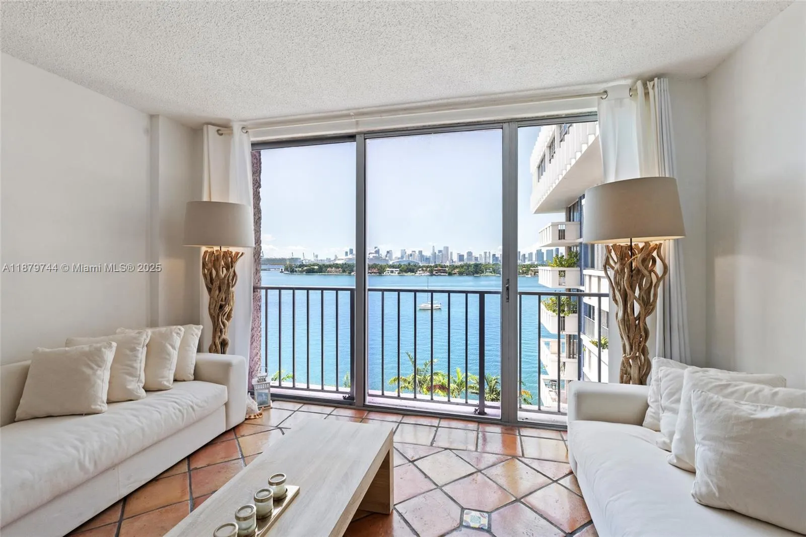 800 West Ave, #831