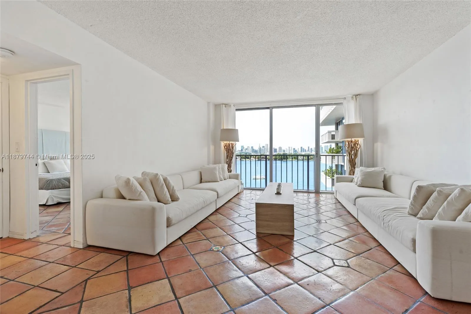 800 West Ave, #831
