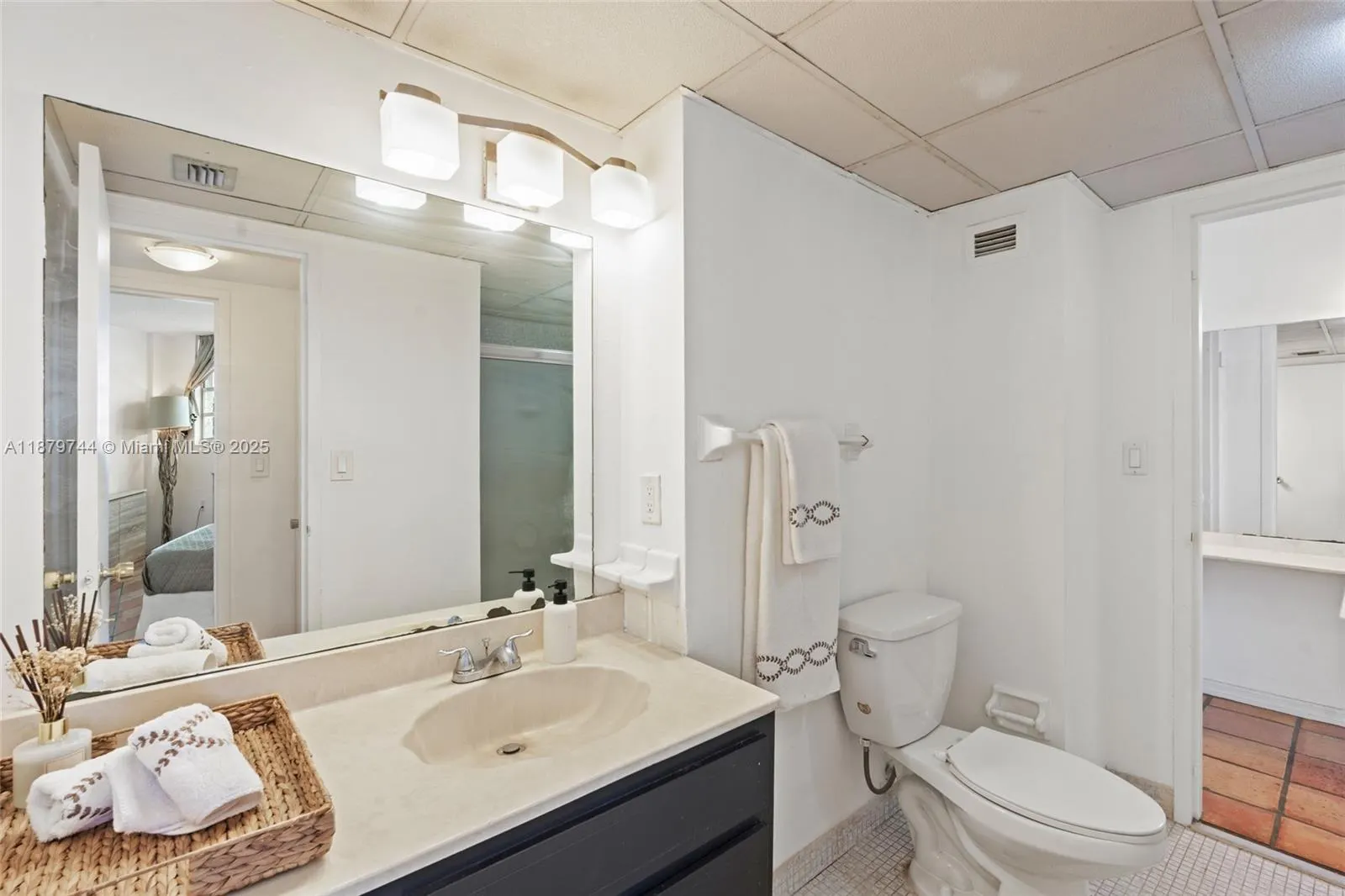 800 West Ave, #831