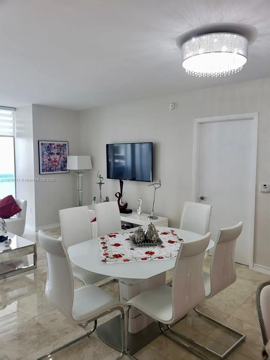 1830 S OCEAN DR, #3910