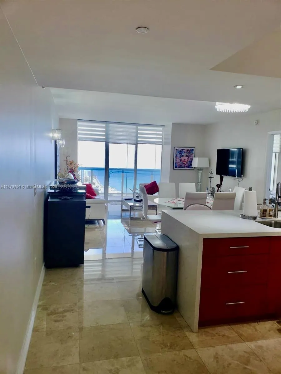 1830 S OCEAN DR, #3910