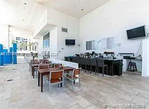 1830 S OCEAN DR, #3910