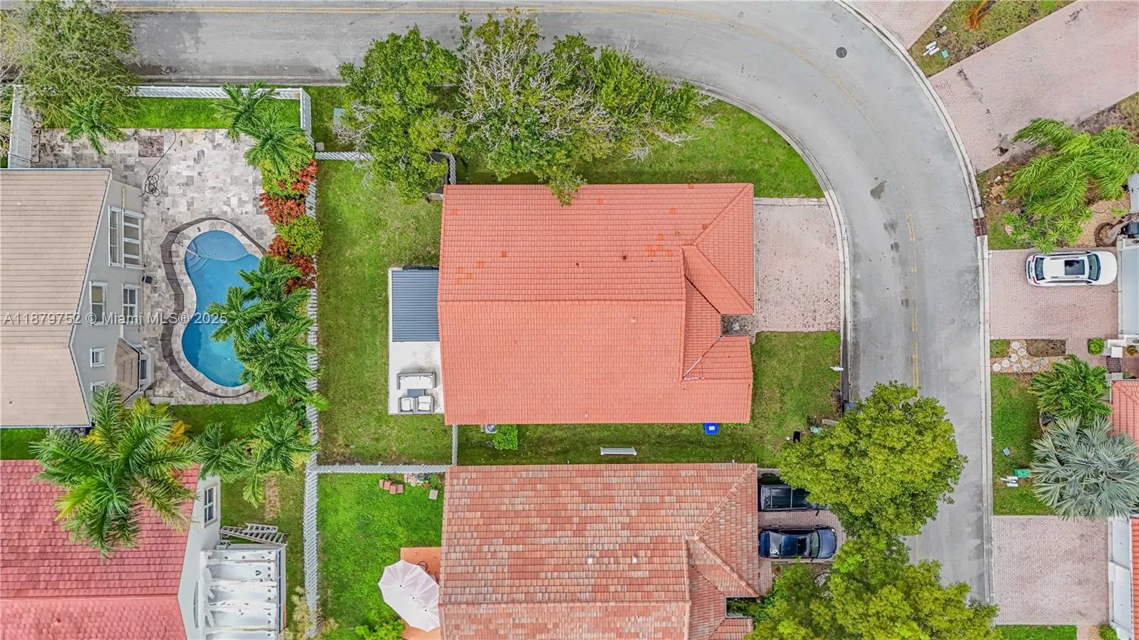 3380 SW 50th St