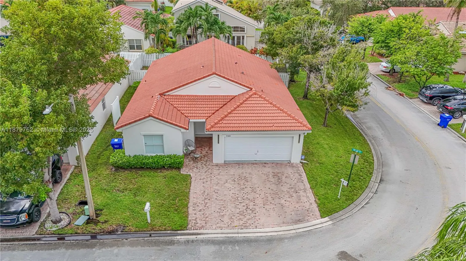 3380 SW 50th St