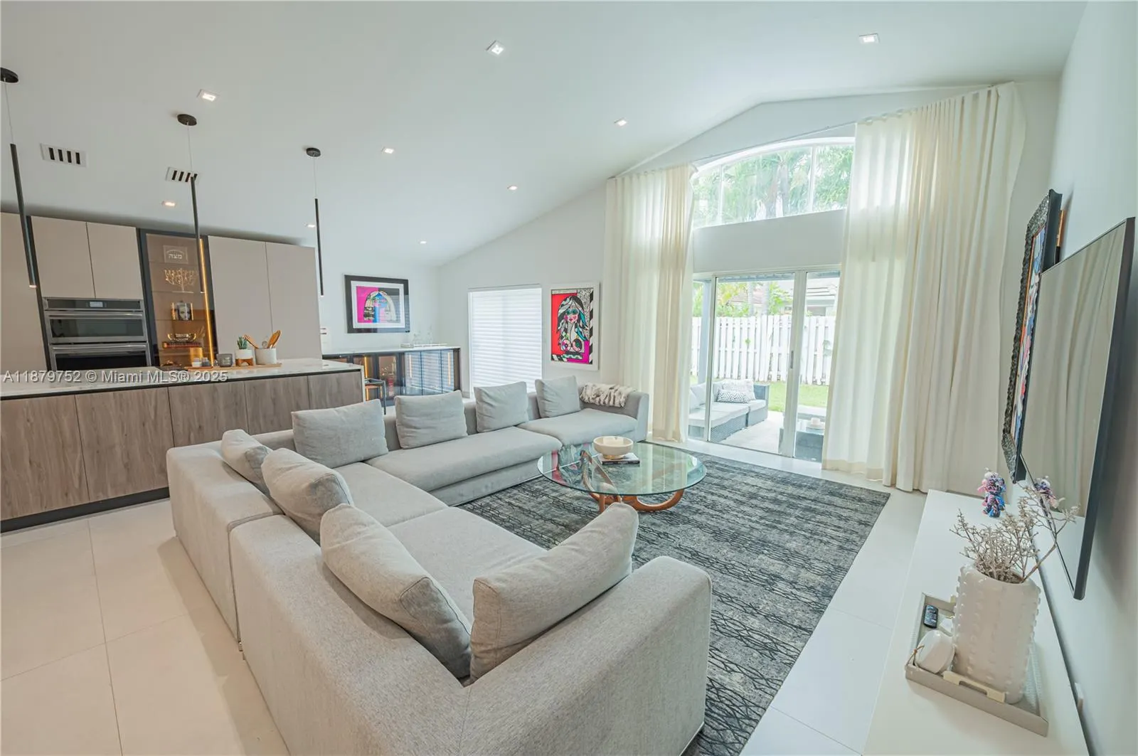 3380 SW 50th St
