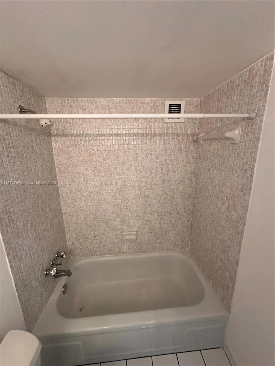 2101 Atlantic Shores Blvd, #207