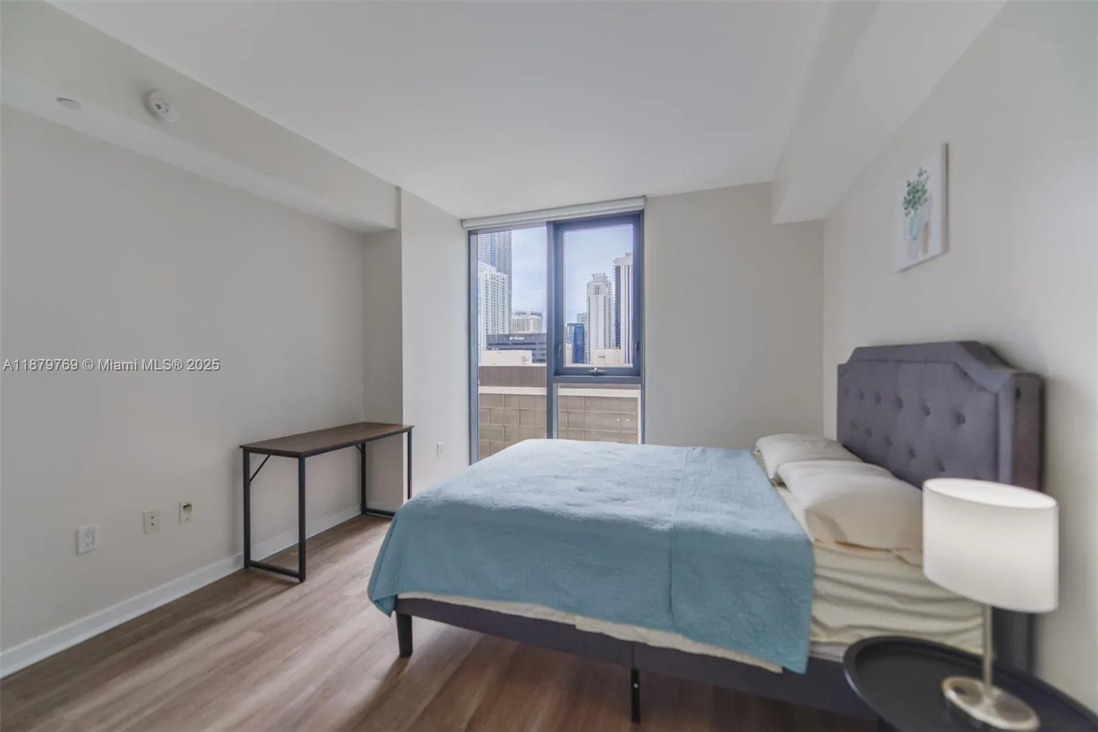 31 SE 6th St, #1807