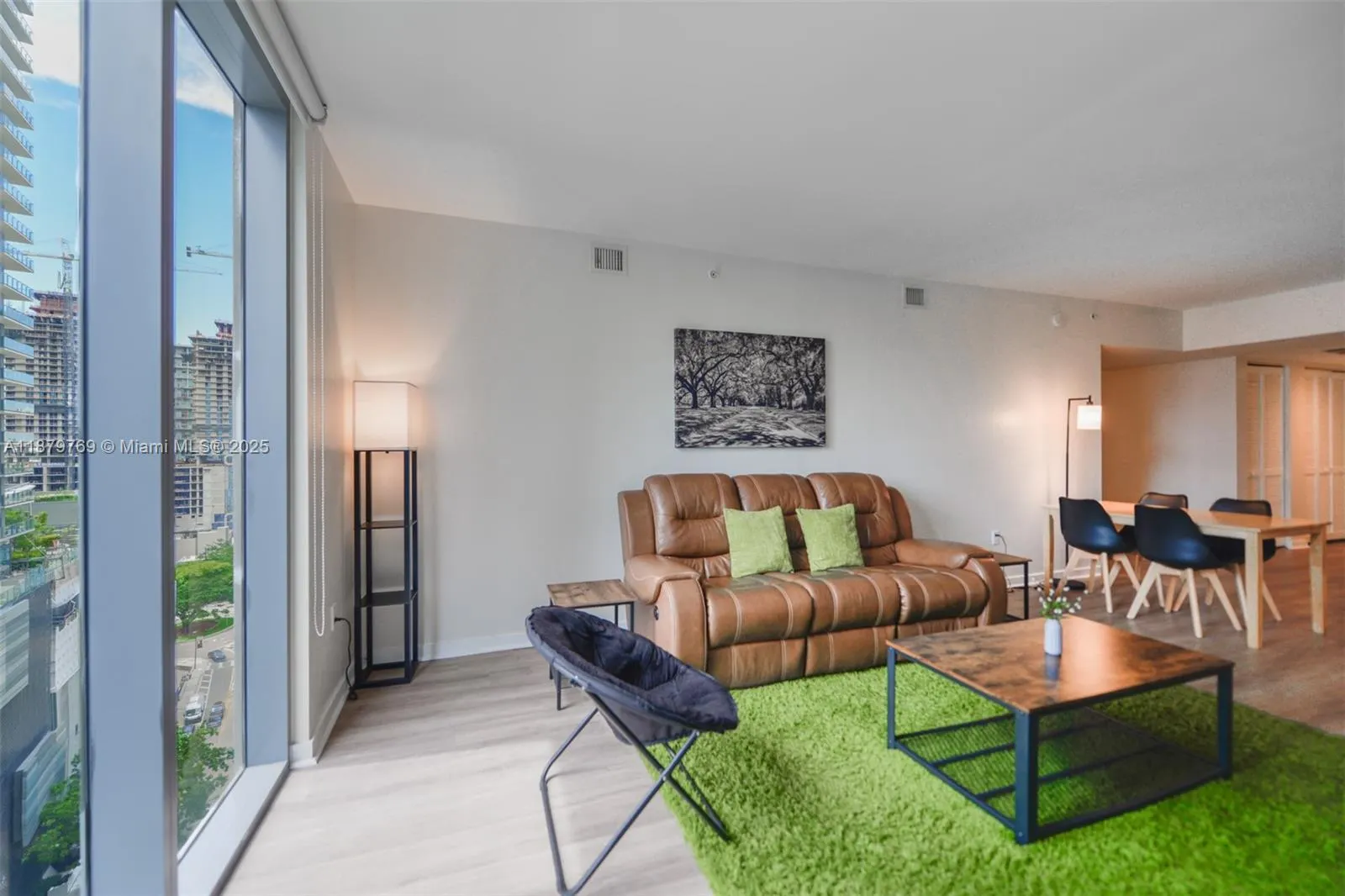 31 SE 6th St, #1807