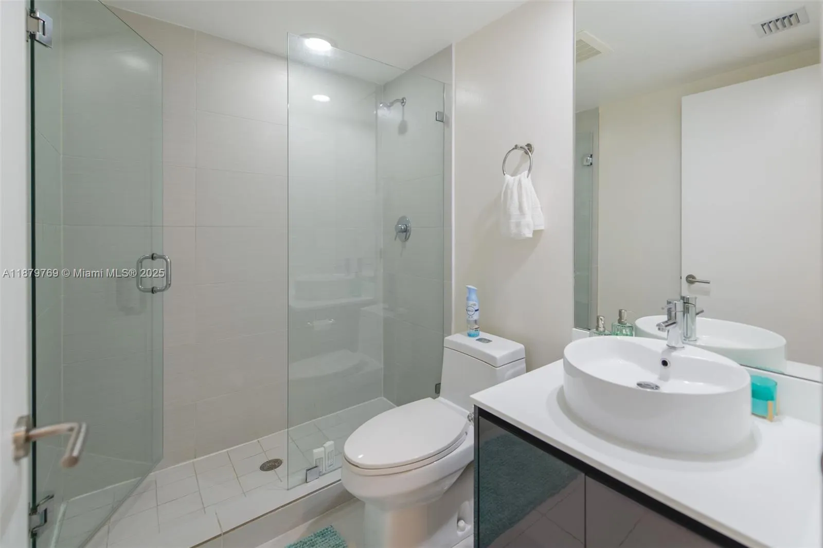 31 SE 6th St, #1807