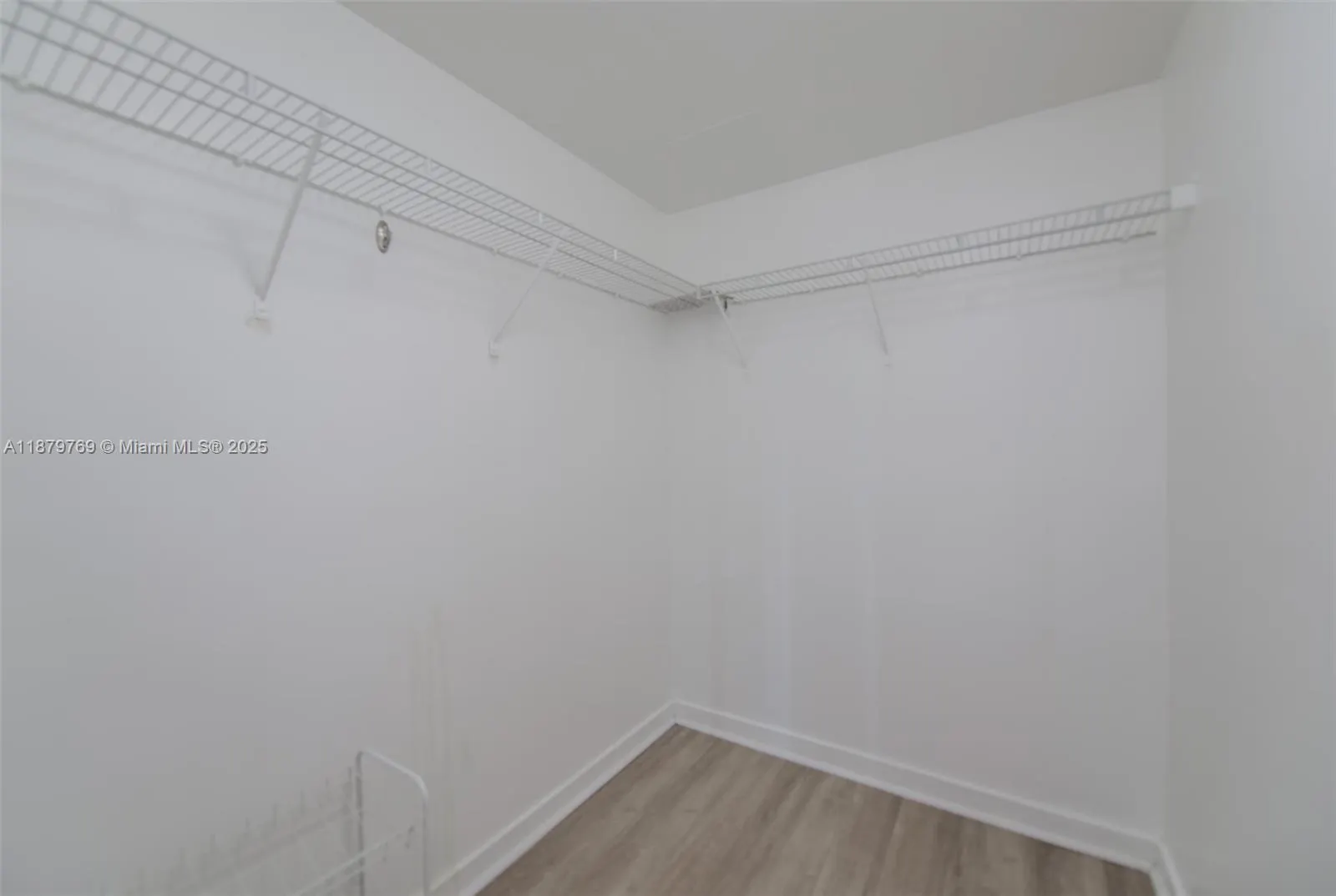 31 SE 6th St, #1807