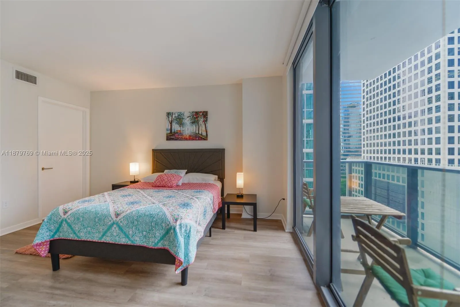 31 SE 6th St, #1807
