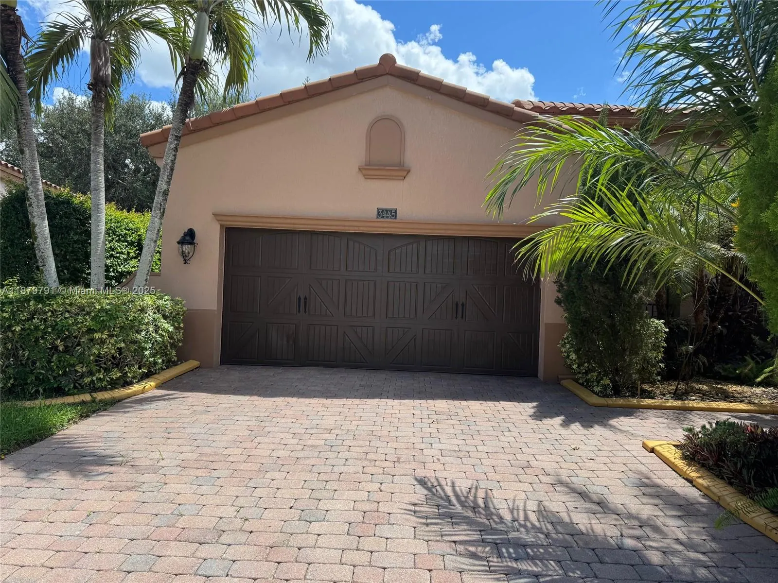 3445 NW 87th Ave