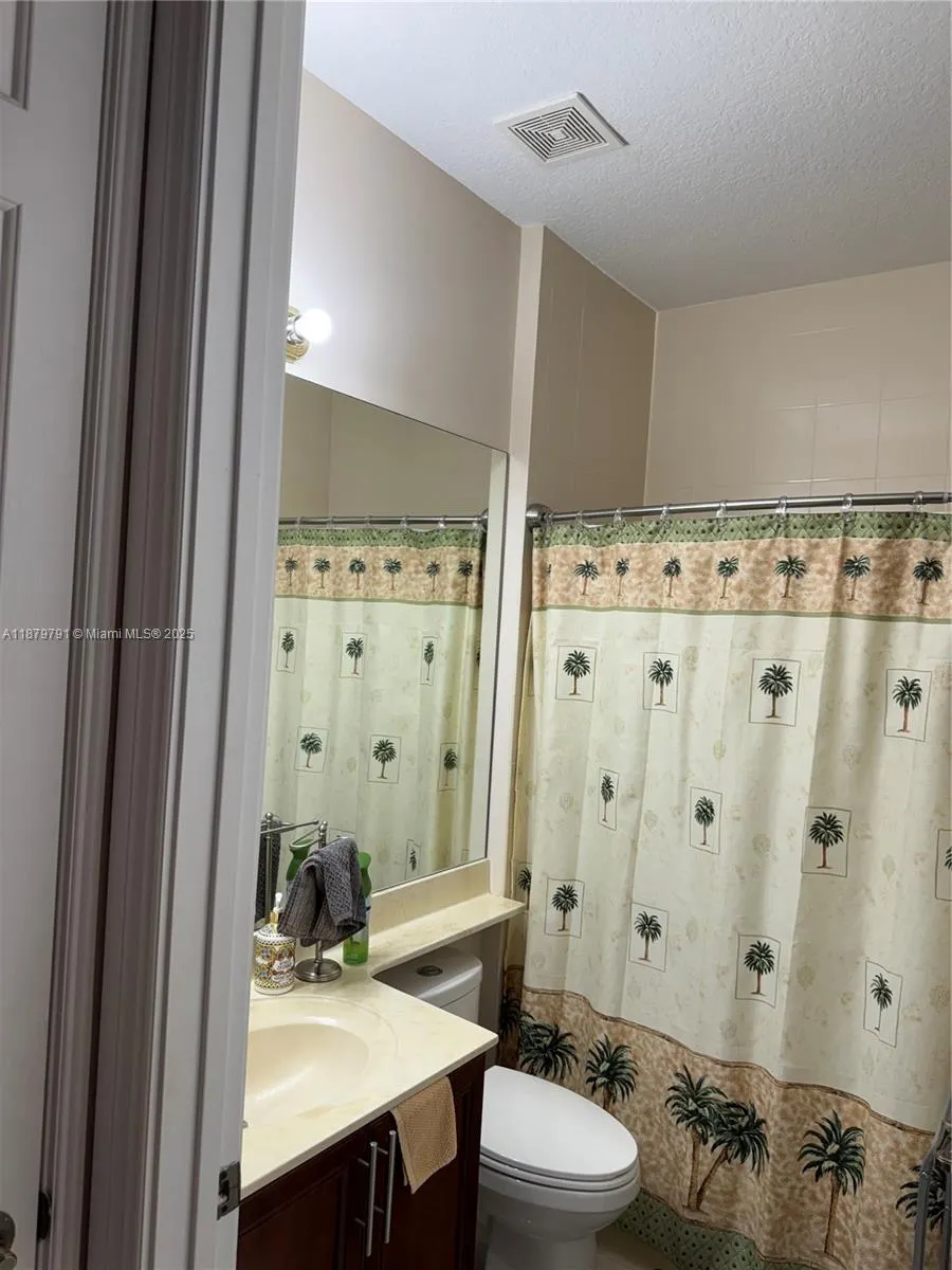 3445 NW 87th Ave