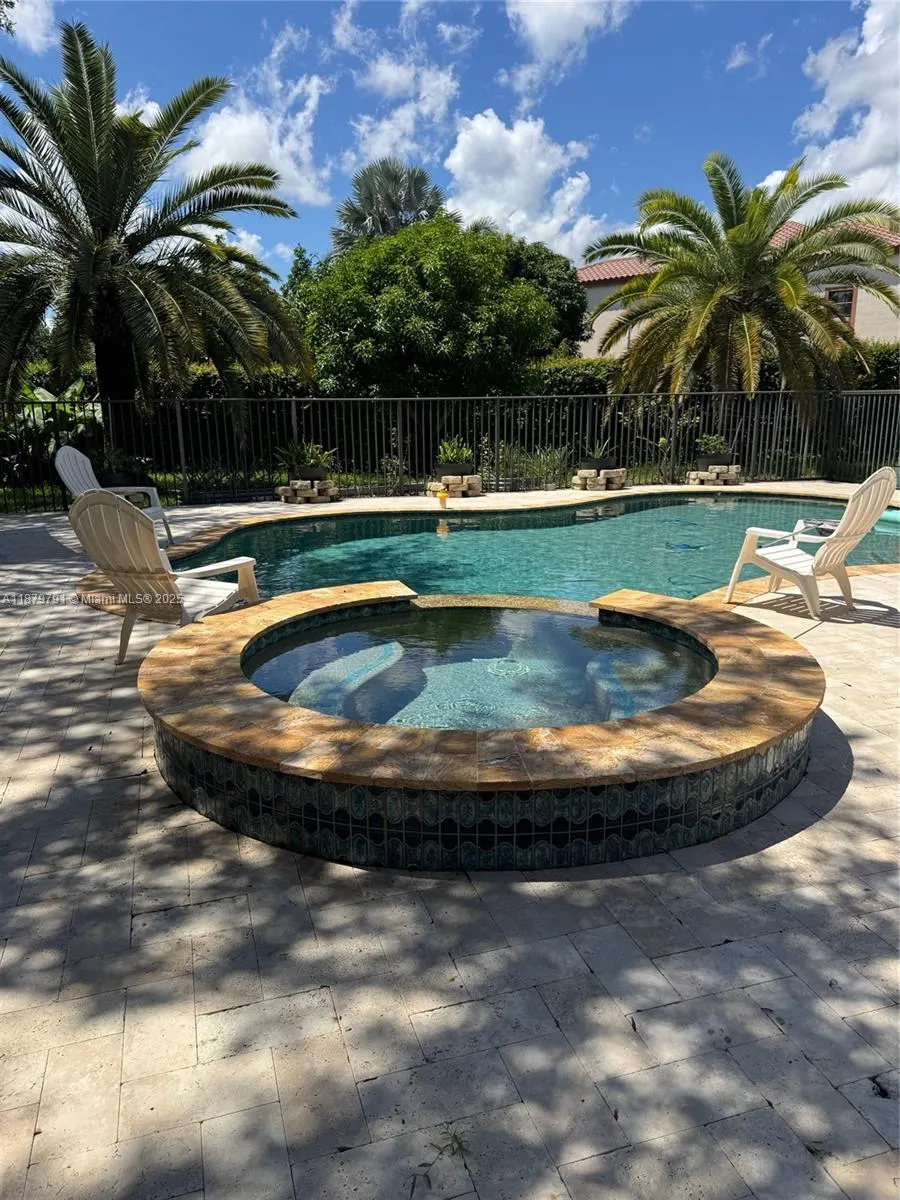 3445 NW 87th Ave