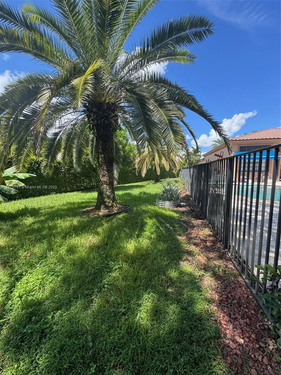 3445 NW 87th Ave